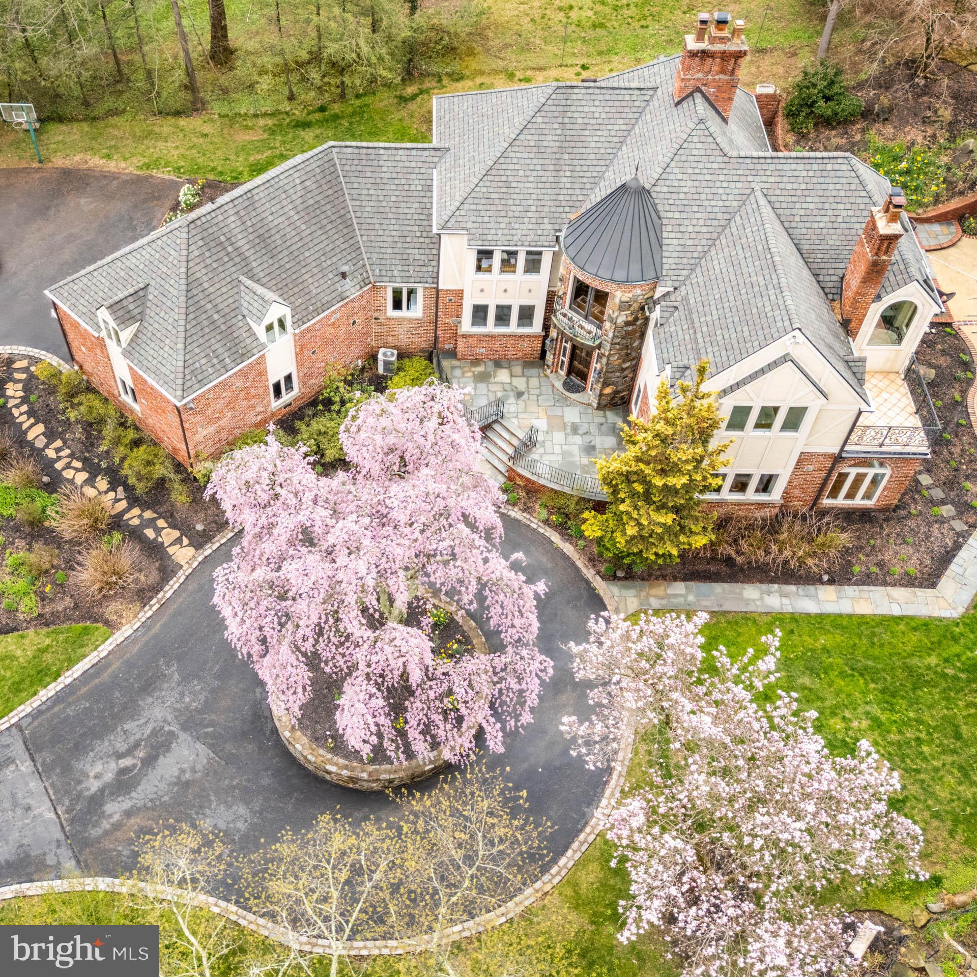 1100 Green Valley Rd