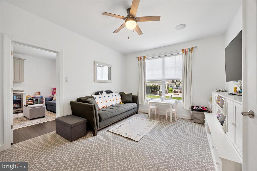 37 Starmont Way