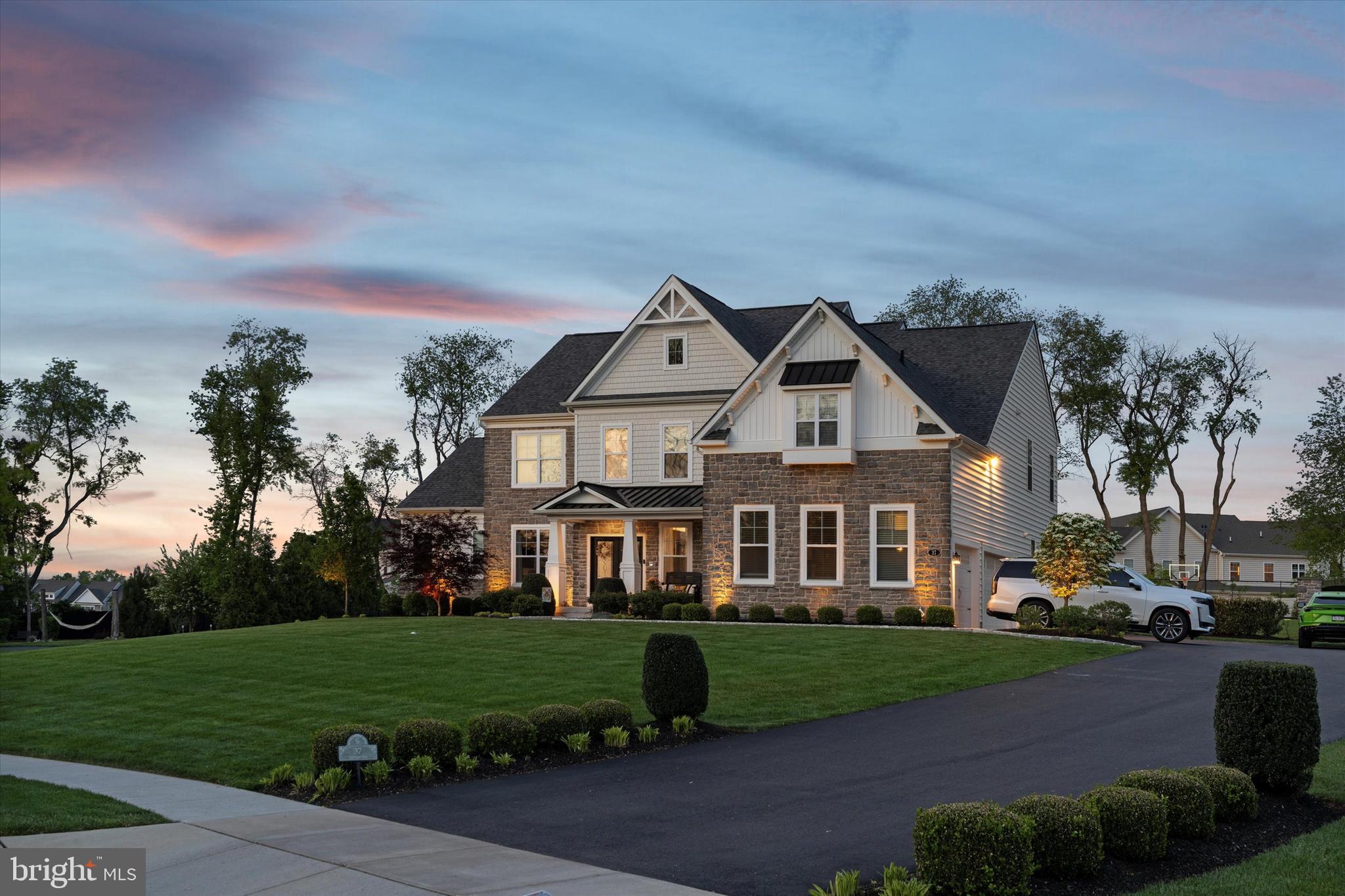 37 Starmont Way