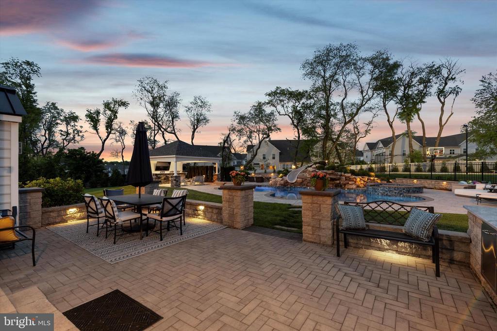 37 Starmont Way