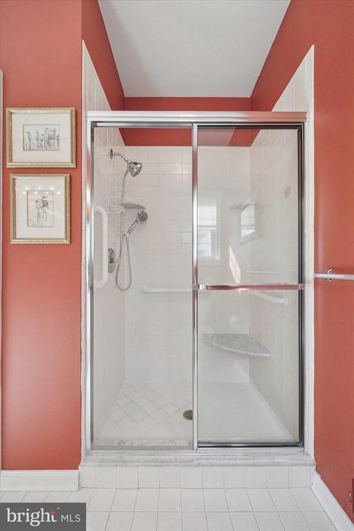 1124 Ellen Ct