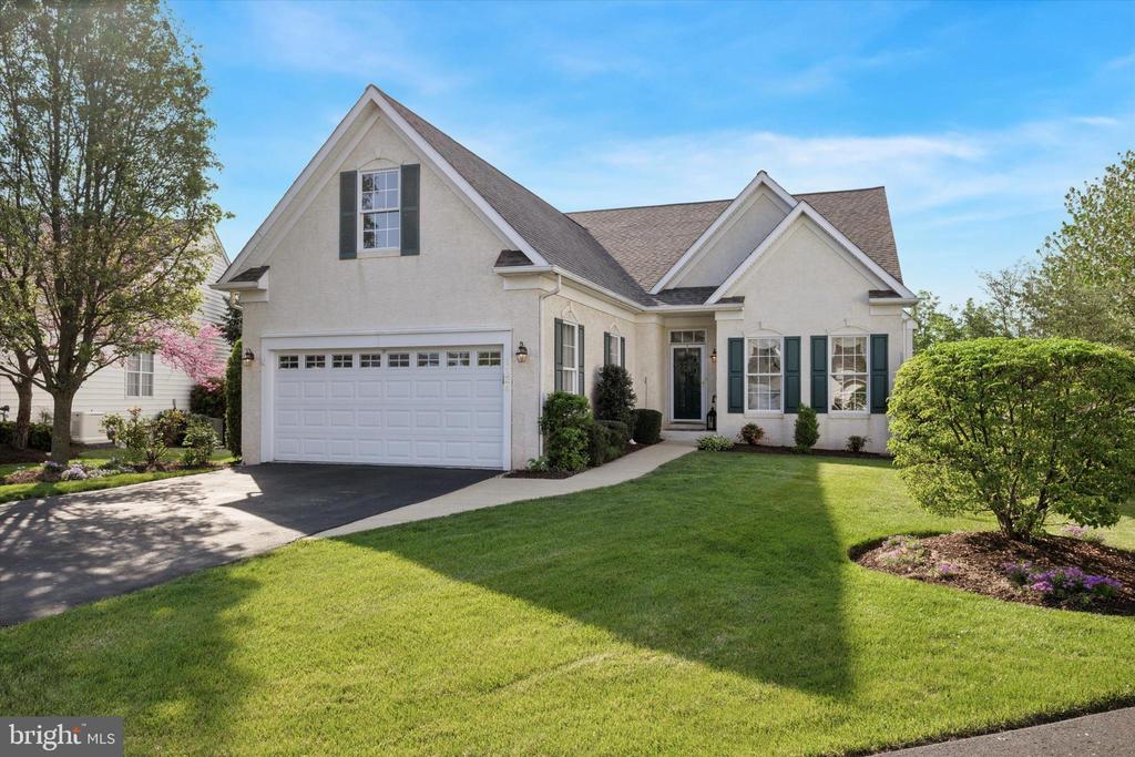 1124 Ellen Ct
