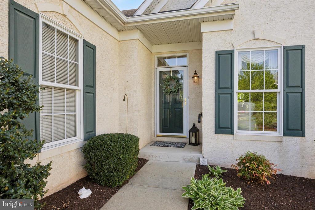 1124 Ellen Ct