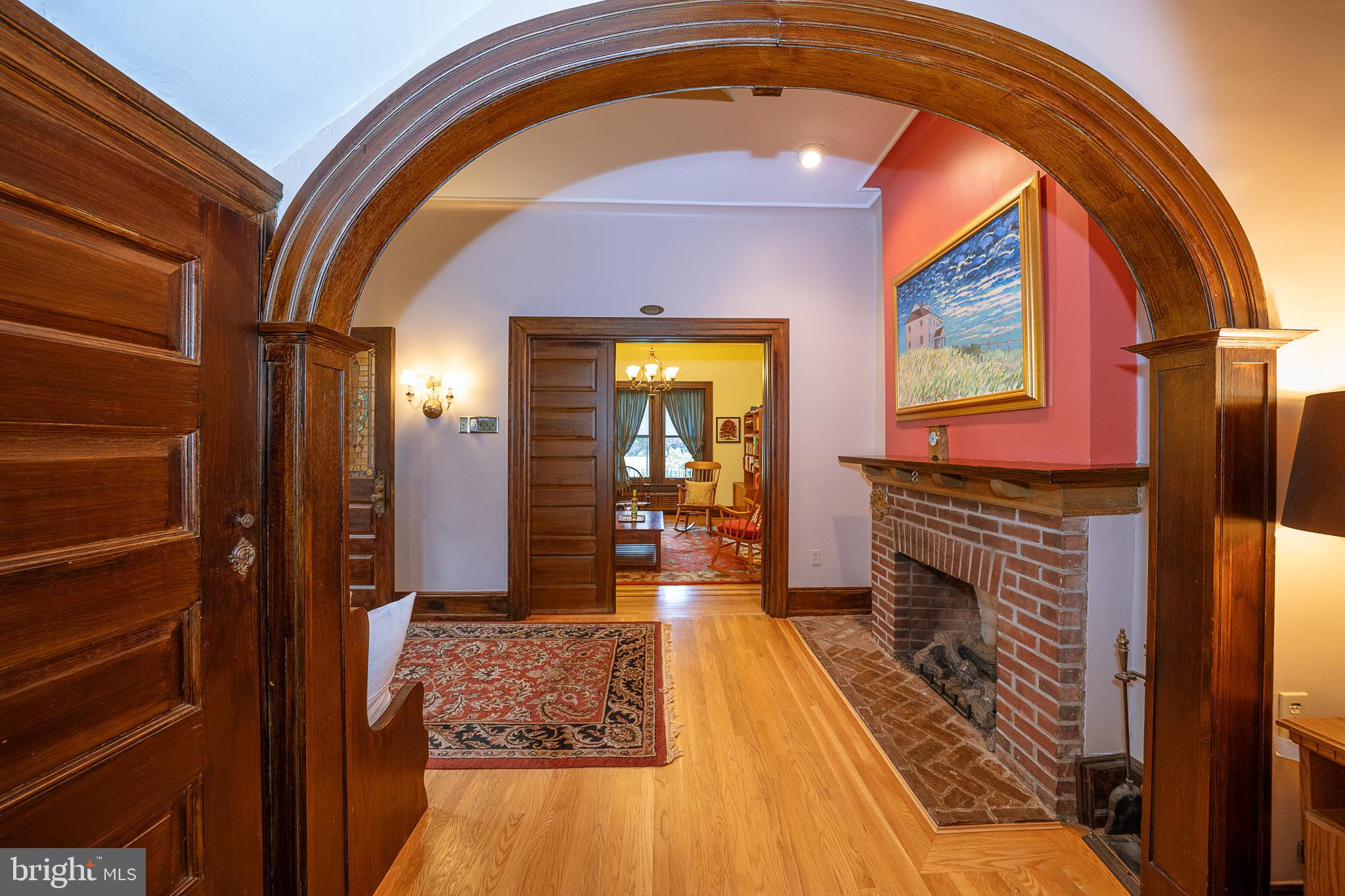 1117 Stratford Ave