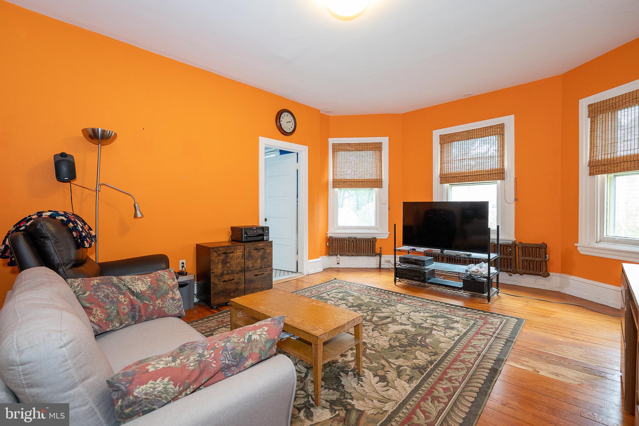 1117 Stratford Ave