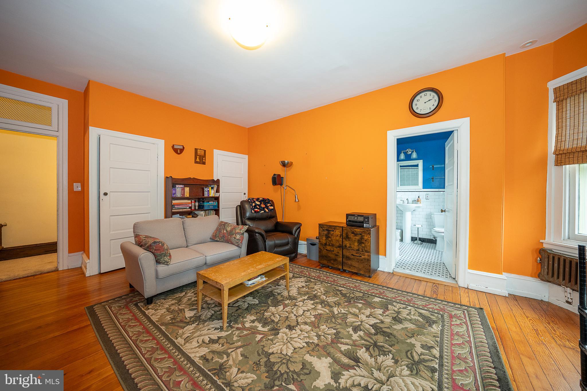 1117 Stratford Ave