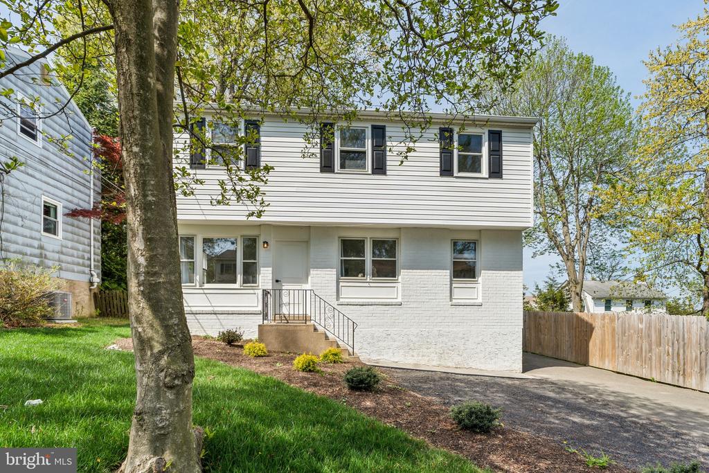 2514 Bruce Ave