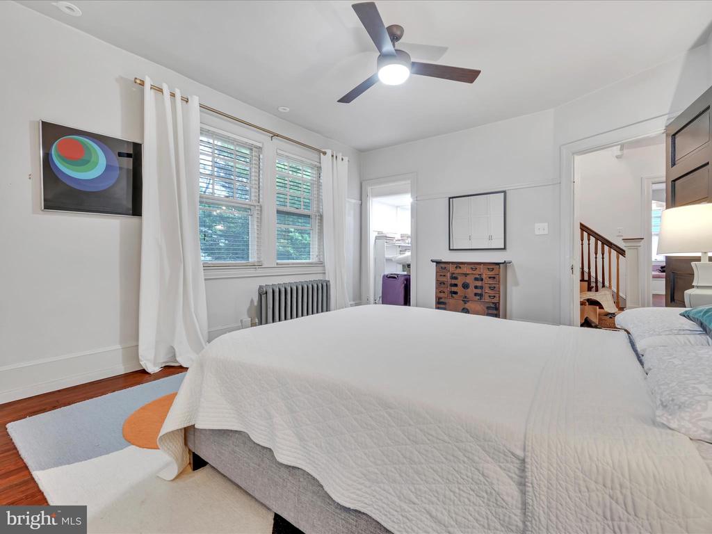 1134 Montgomery Ave