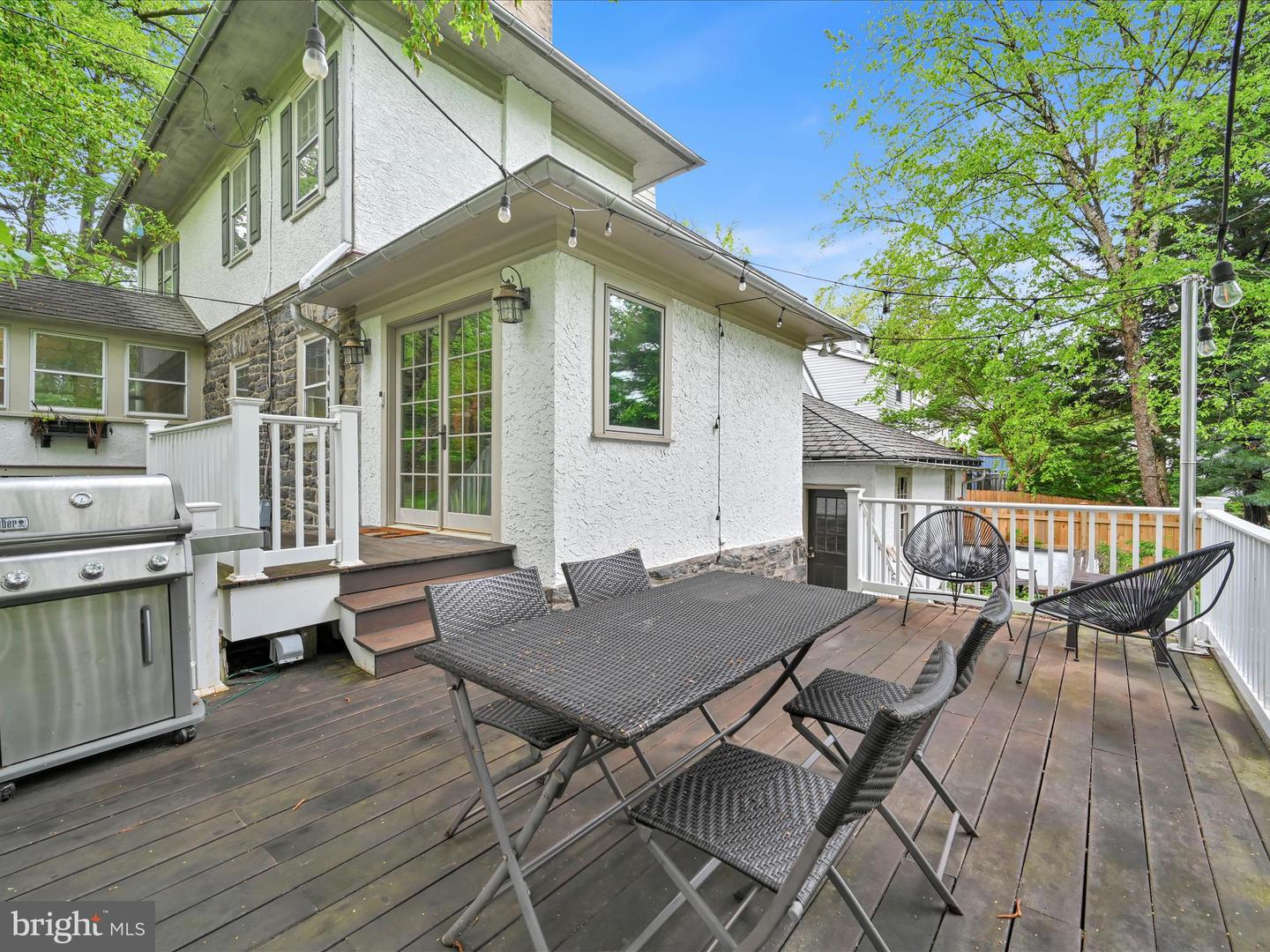 1134 Montgomery Ave