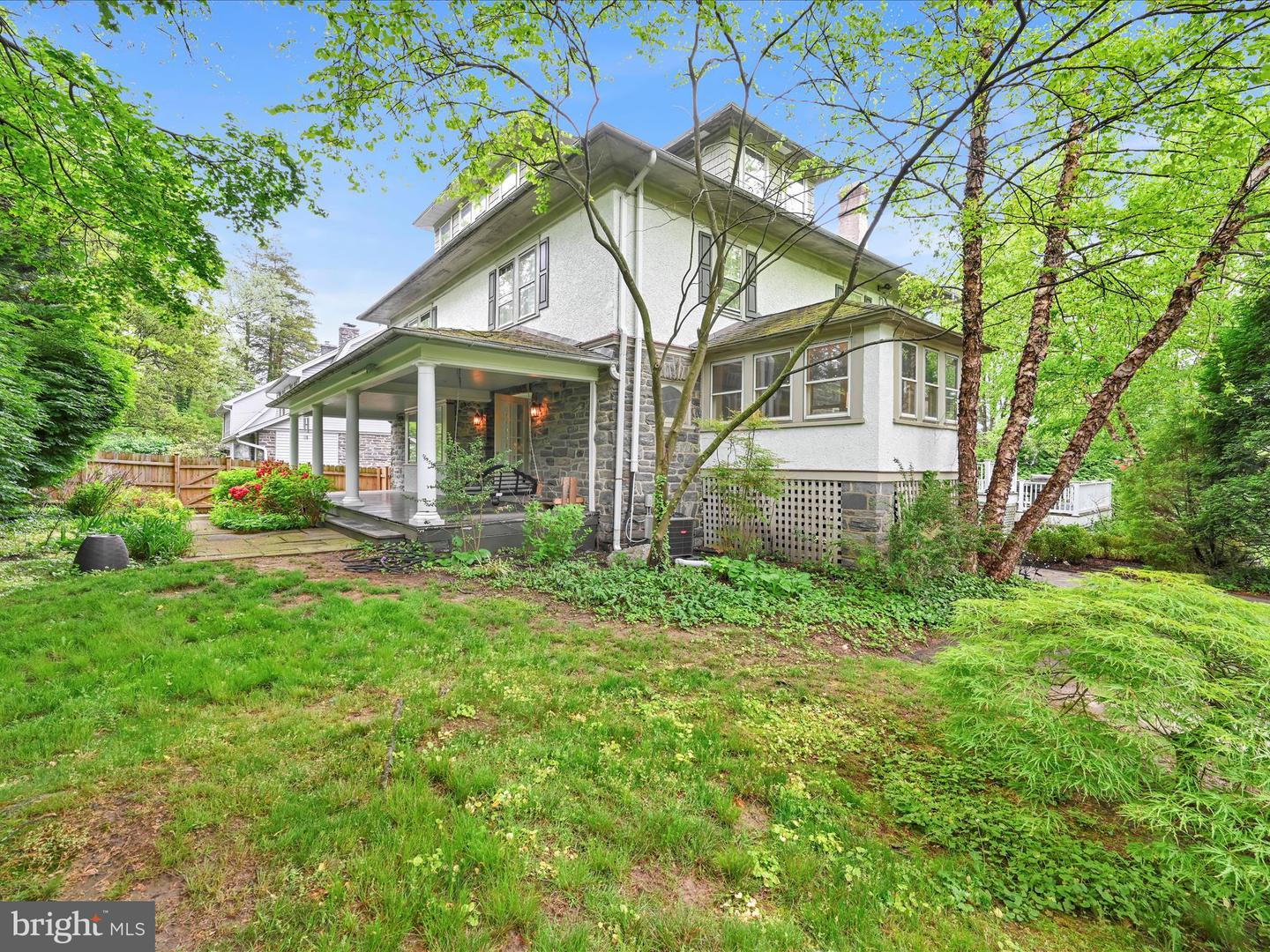 1134 Montgomery Ave