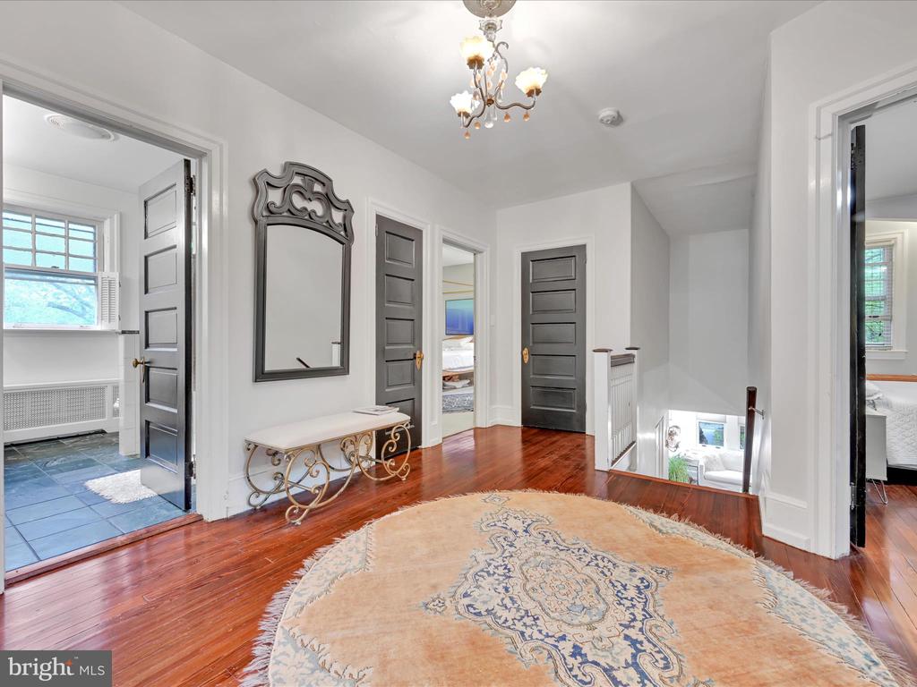 1134 Montgomery Ave