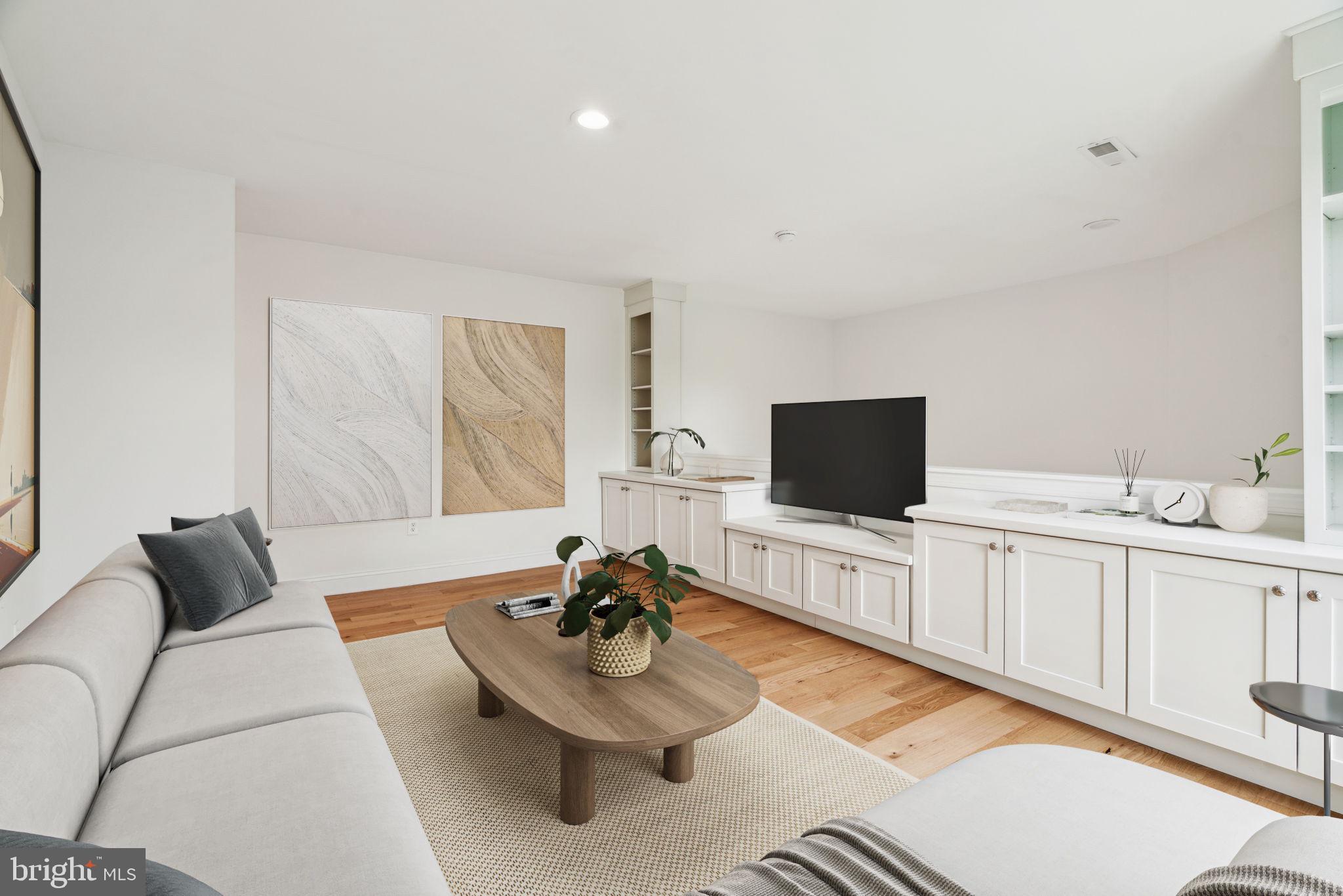 100 Llanalew Rd #12