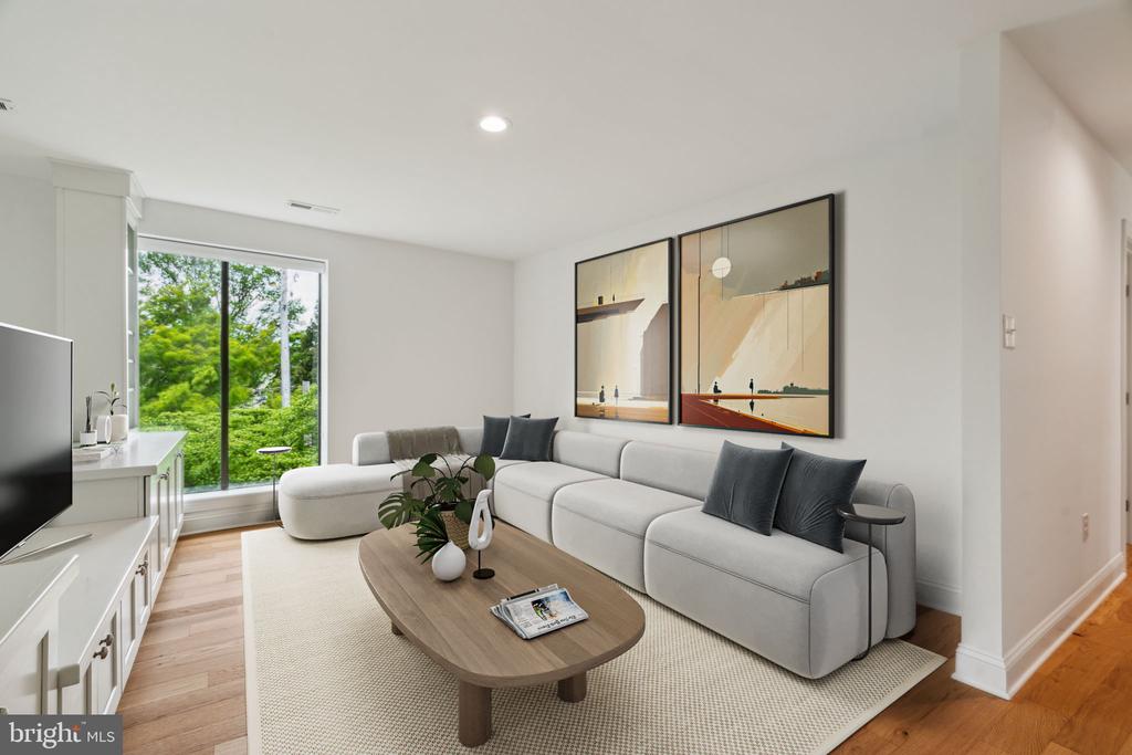 100 Llanalew Rd #12