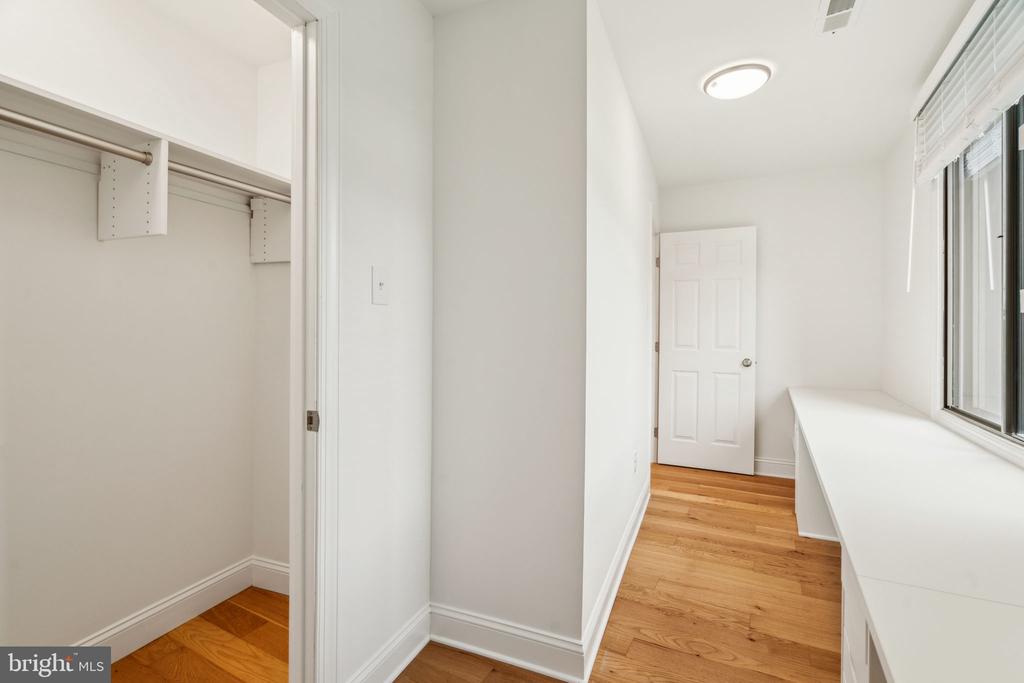 100 Llanalew Rd #12