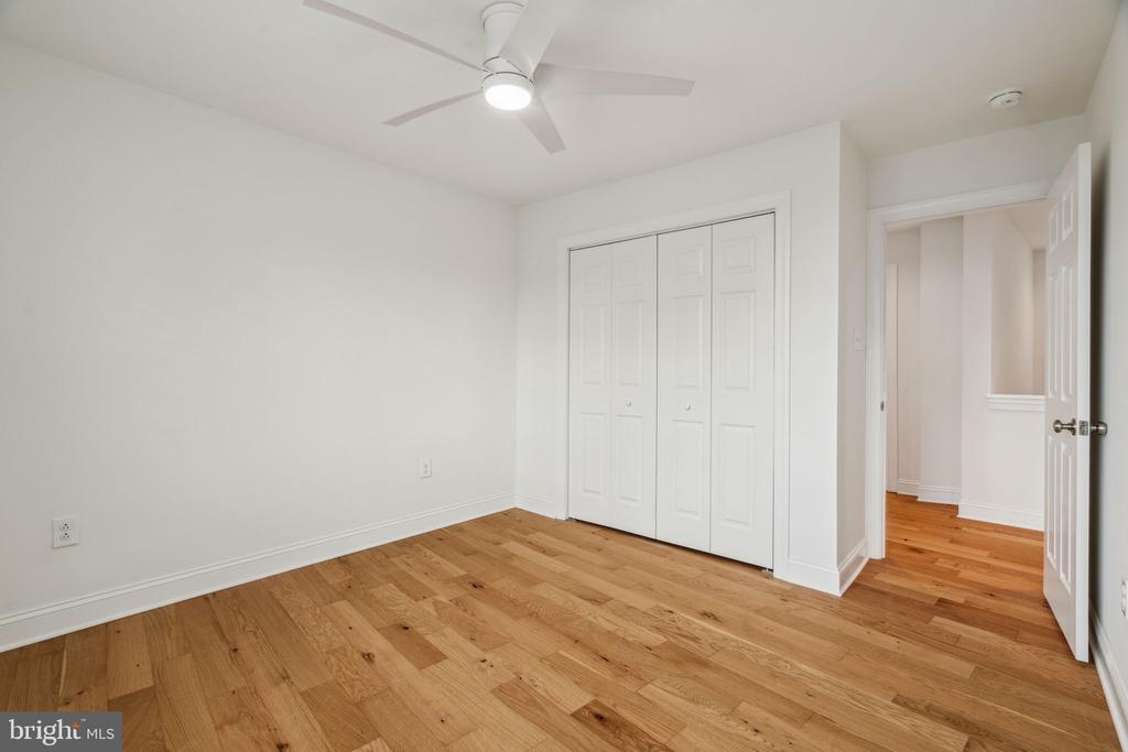 100 Llanalew Rd #12