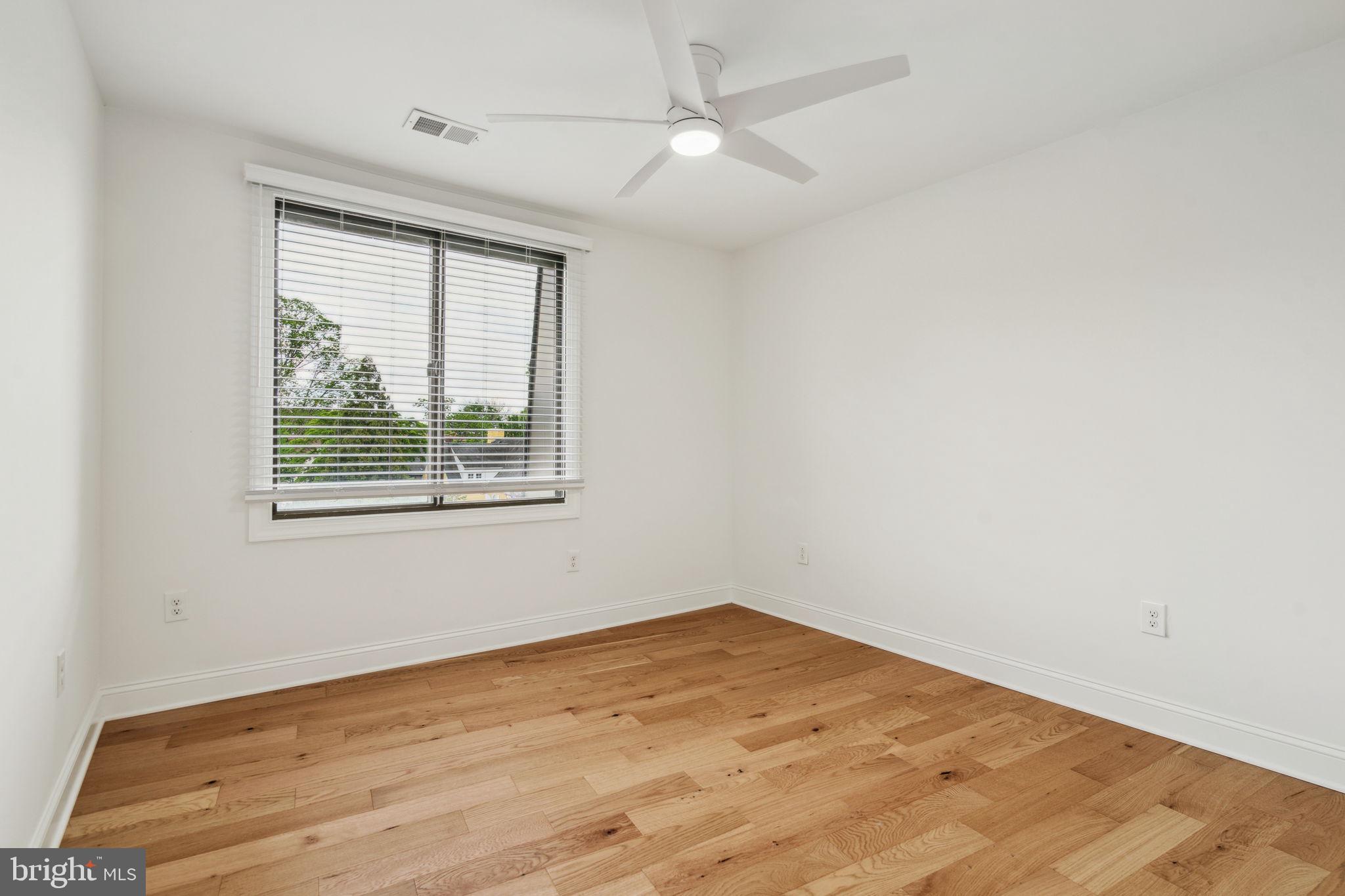 100 Llanalew Rd #12