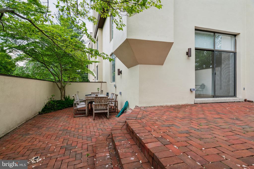 100 Llanalew Rd #12