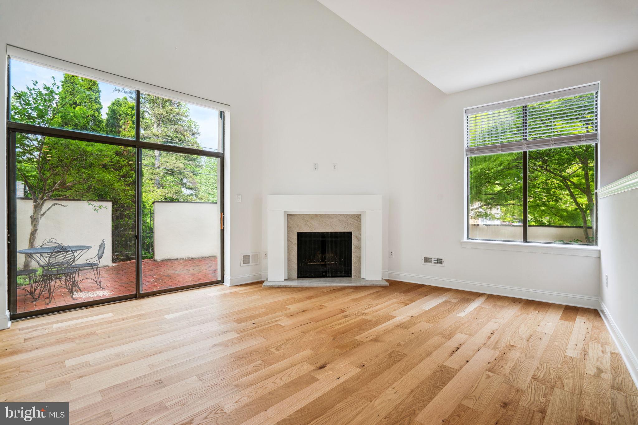 100 Llanalew Rd #12