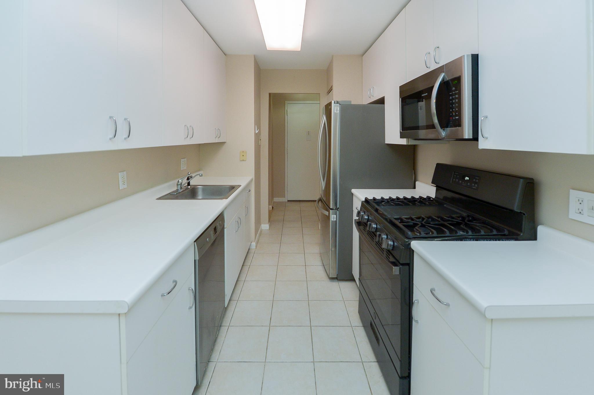 1650 Oakwood Drive #E108