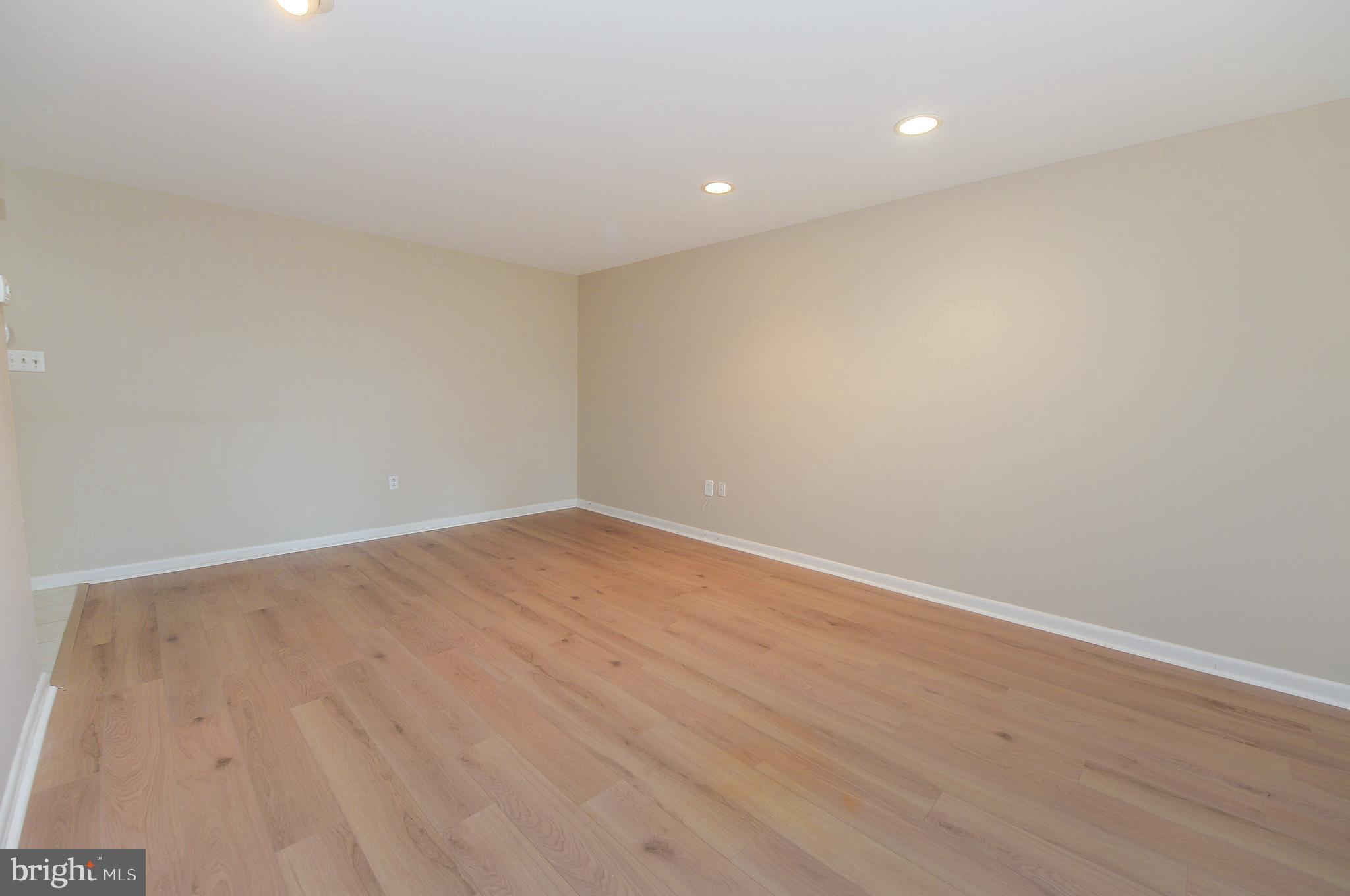 1650 Oakwood Drive #E108