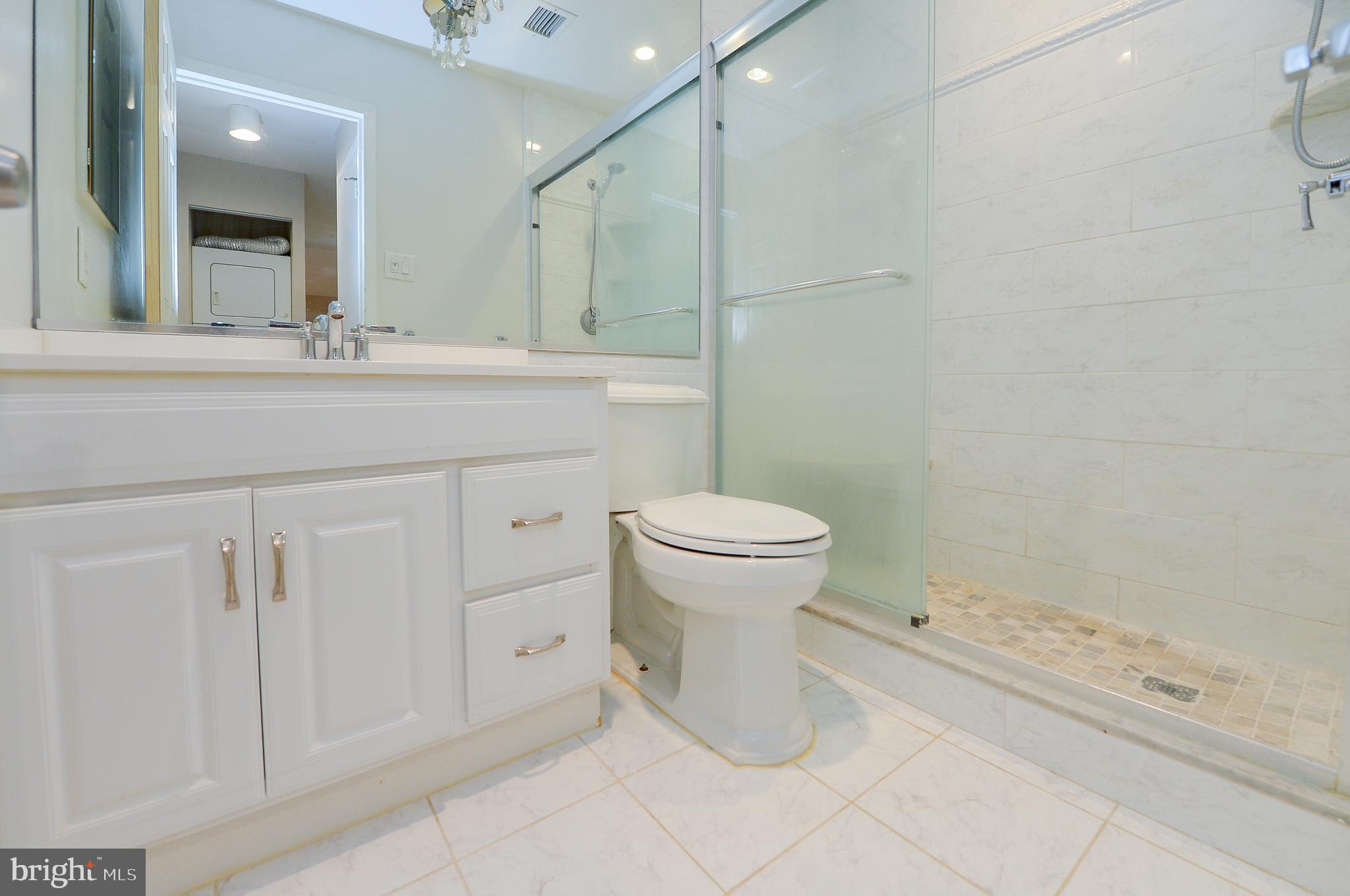 1650 Oakwood Drive #E108