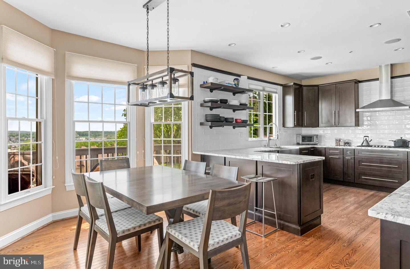 1123 Riverview Ln
