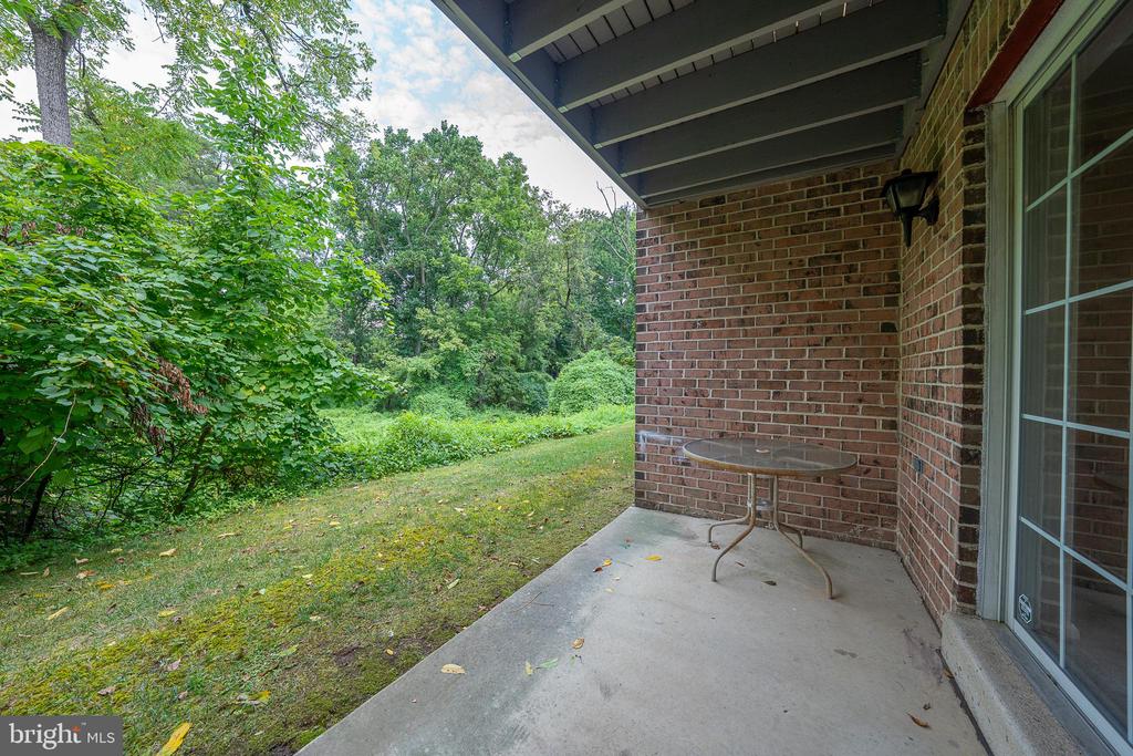 1703 Valley Glen Rd