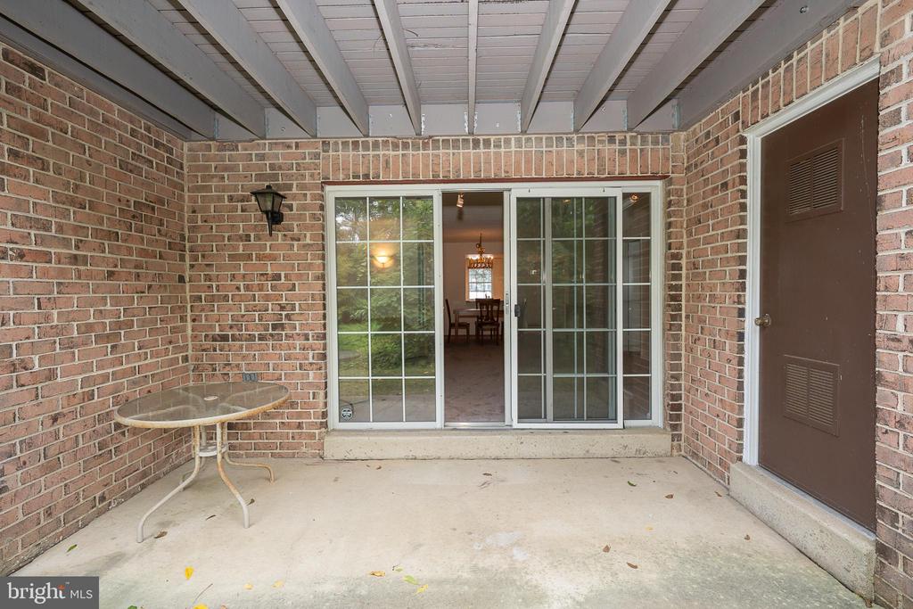 1703 Valley Glen Rd