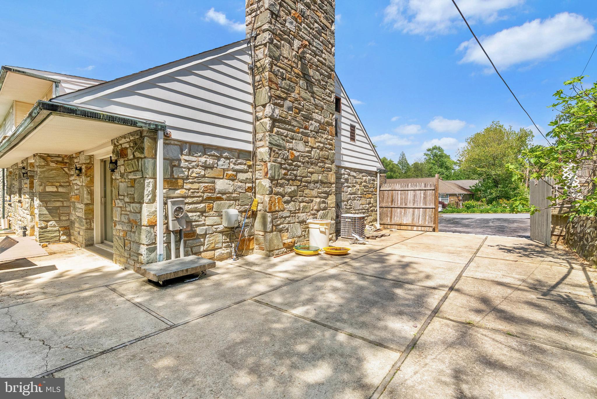 51 Academy Rd