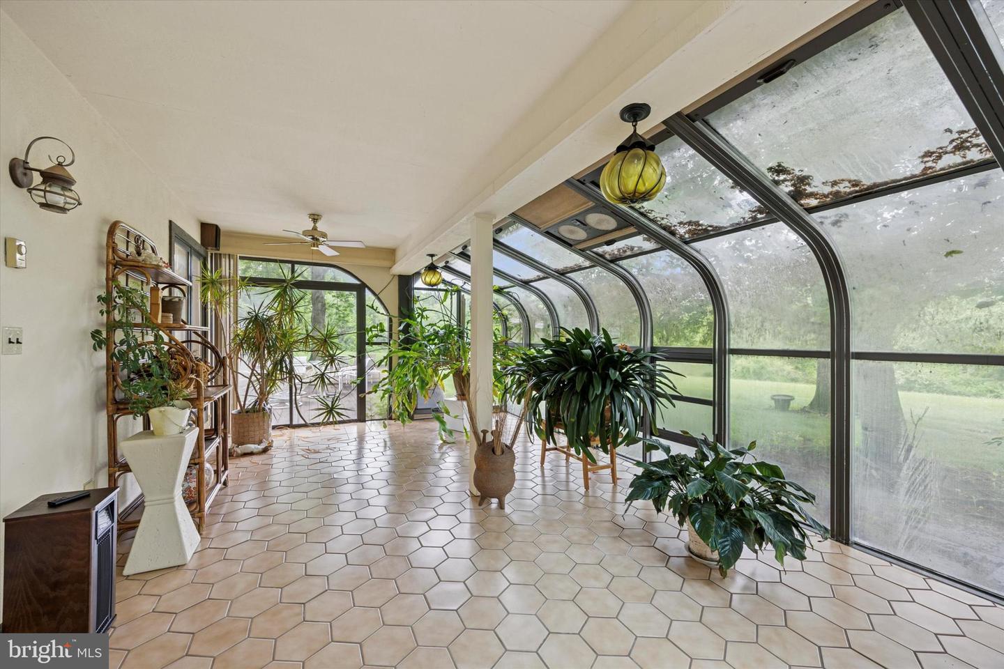 8 Fetlock Ln