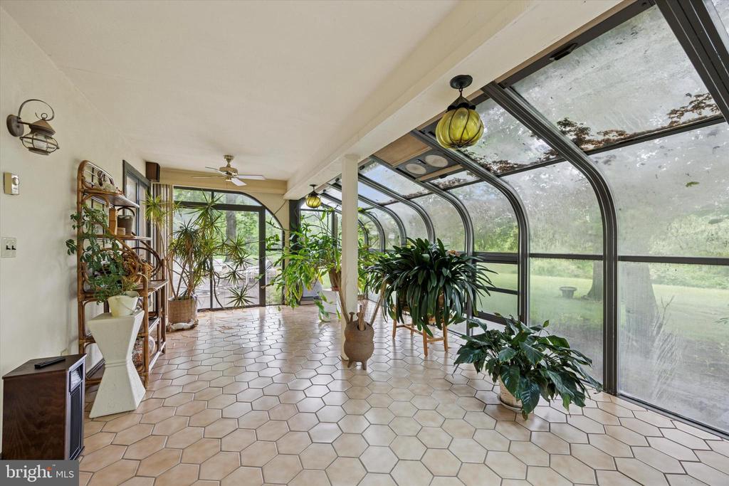8 Fetlock Ln