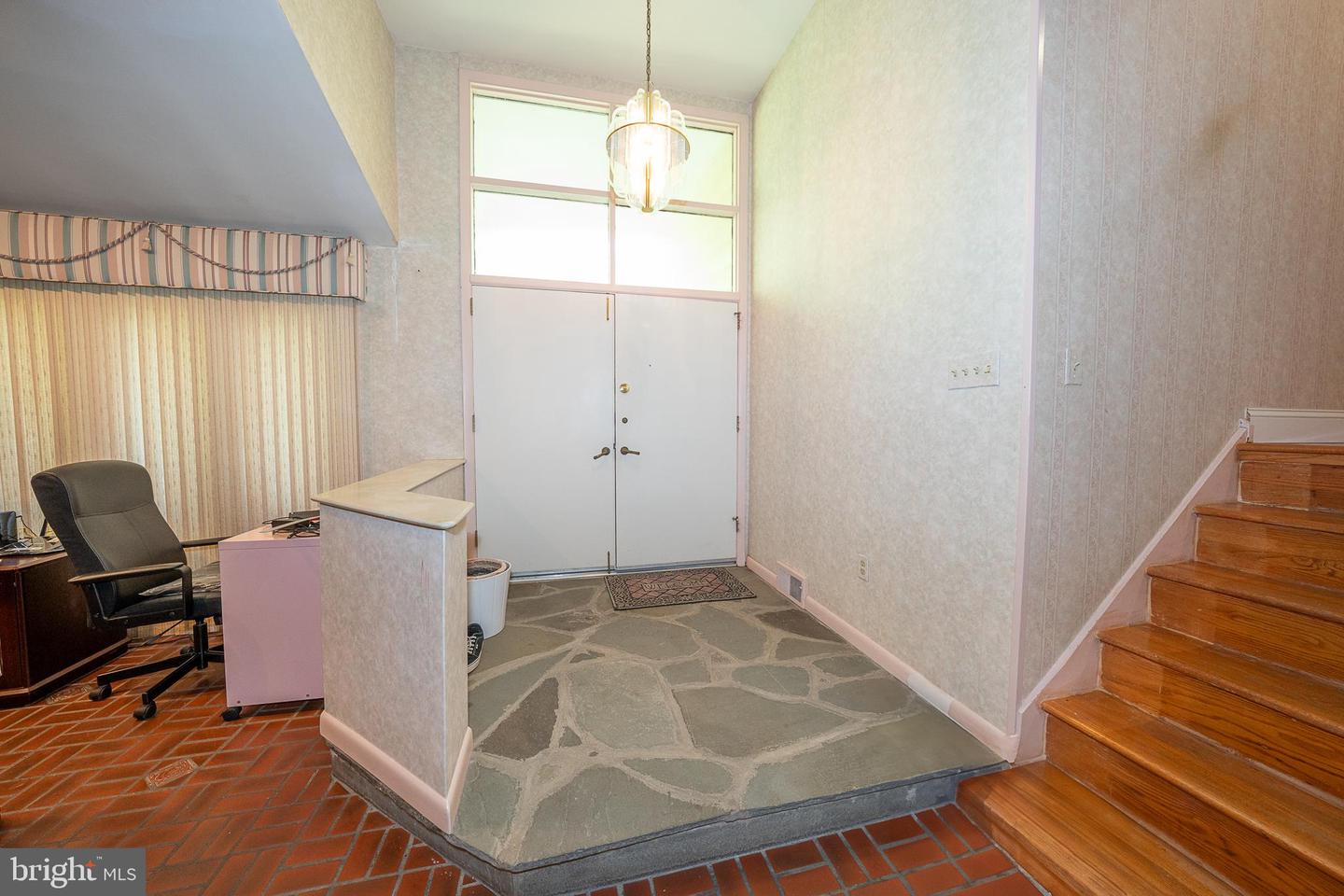 1200 Gainsboro Rd