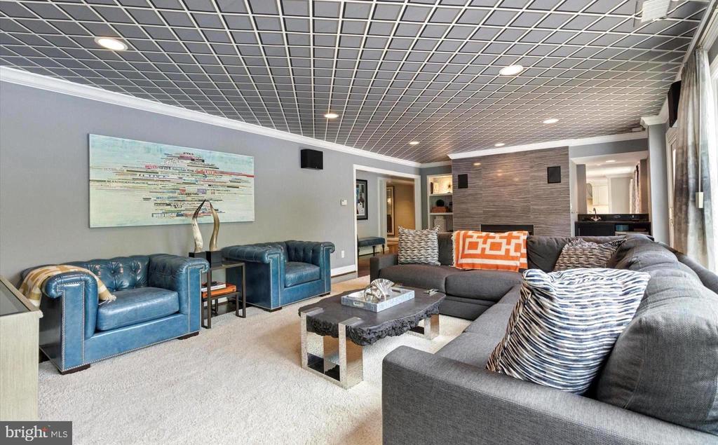 417 Youngs Ford Ln