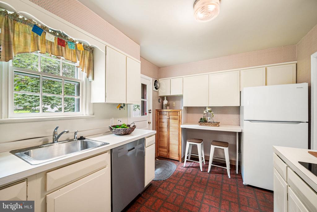 213 Rices Mill Rd