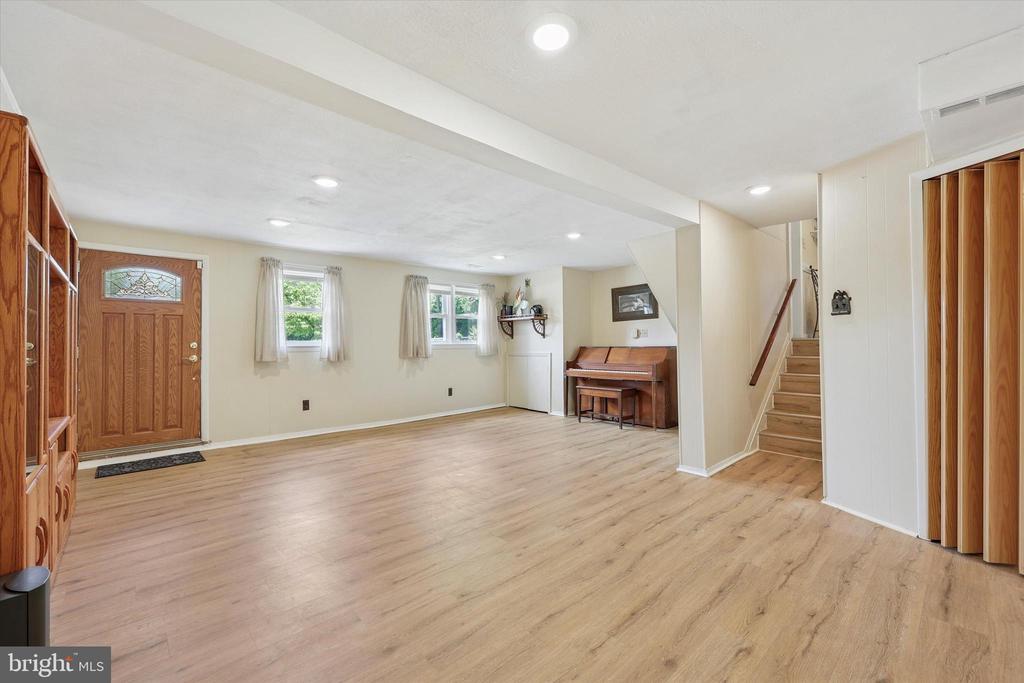 1217 Malinda Rd