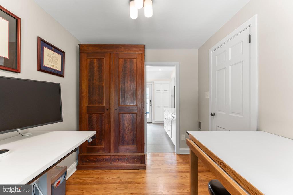 1110 Clover Hill Rd