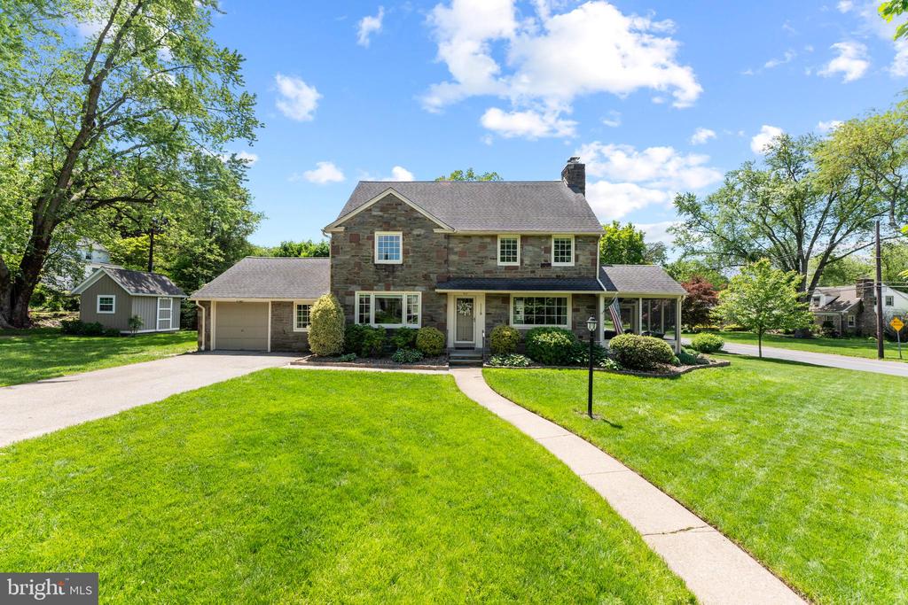 1110 Clover Hill Rd