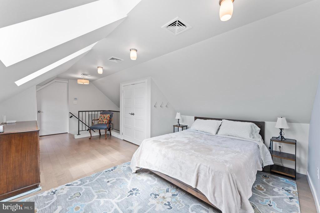 1110 Clover Hill Rd