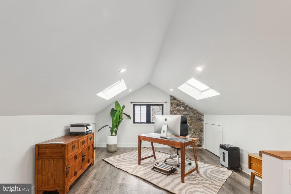 137 Sutton Rd