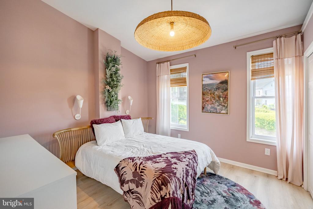 106 Rockland Ave