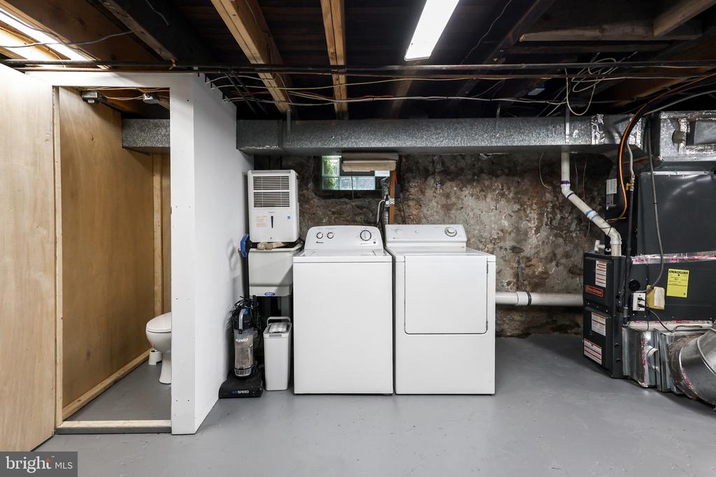 106 Rockland Ave