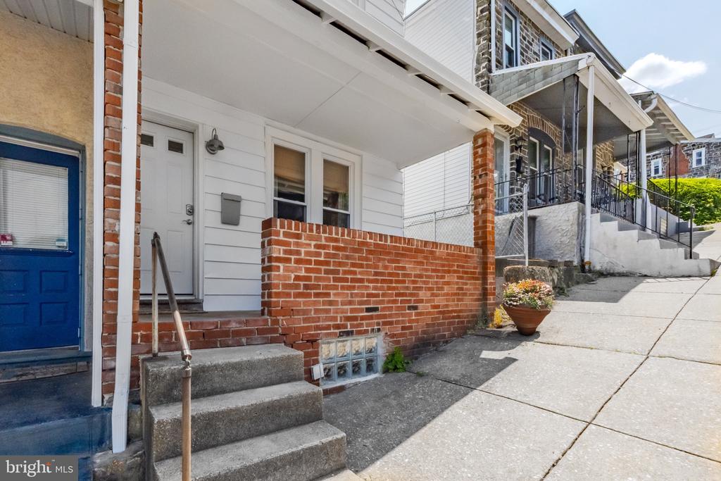106 Rockland Ave