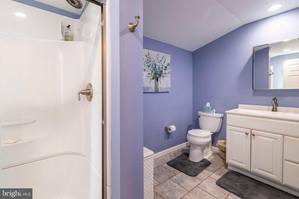 3175 Colony Ln