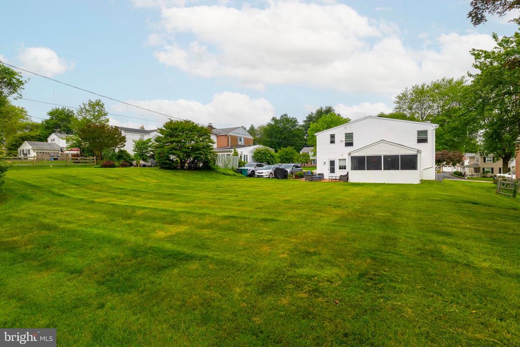 3175 Colony Ln