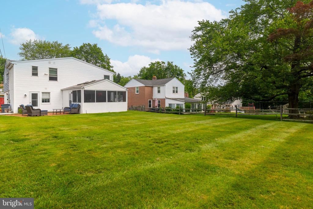 3175 Colony Ln