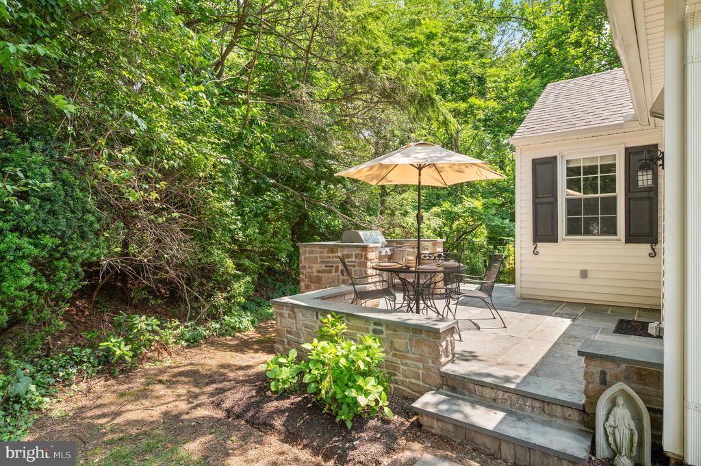 653 Broad Acres Rd