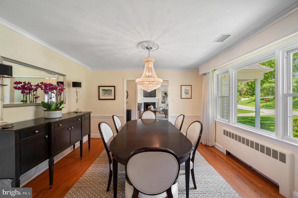 653 Broad Acres Rd