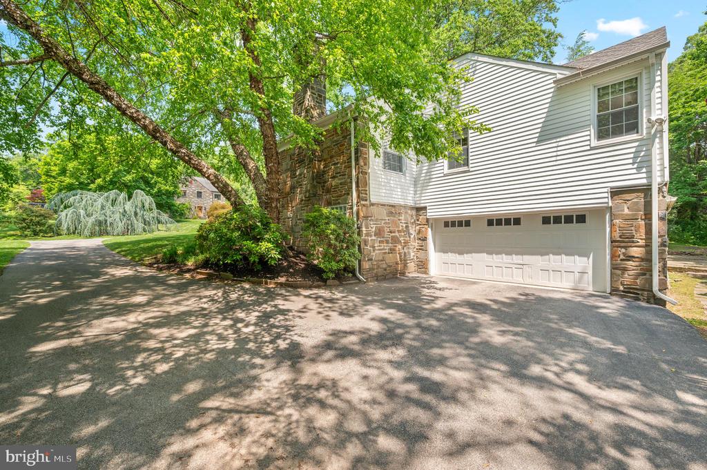 653 Broad Acres Rd