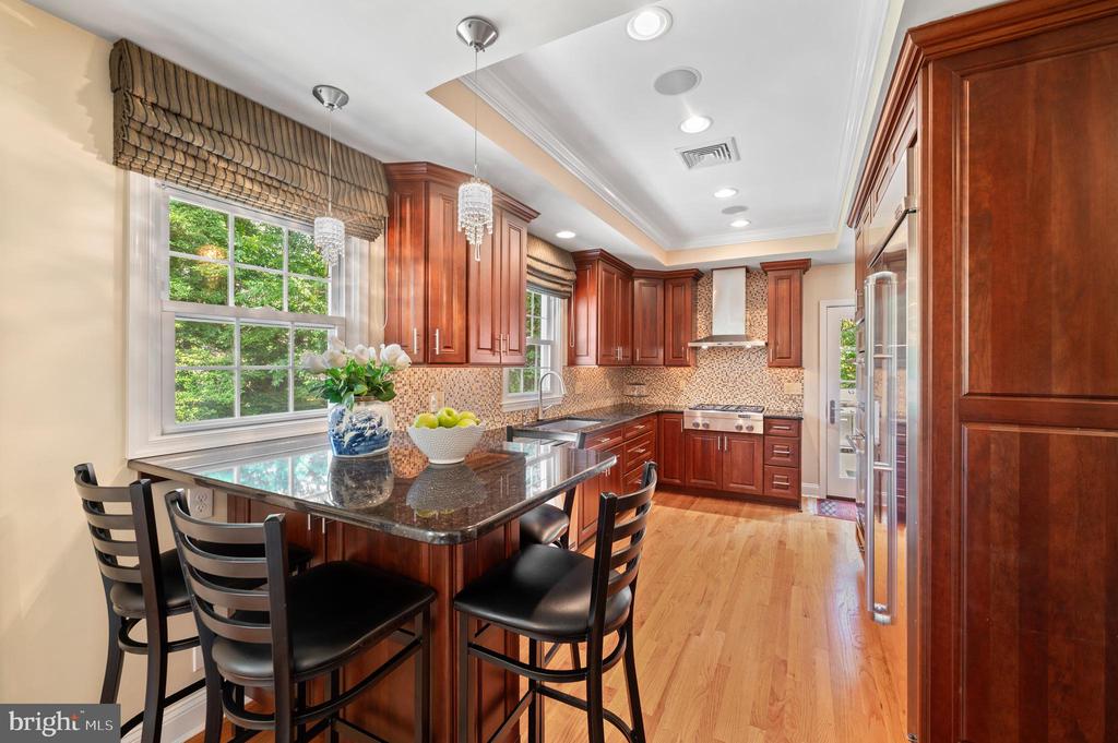 653 Broad Acres Rd