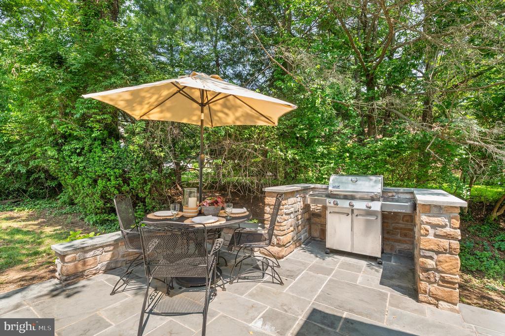 653 Broad Acres Rd